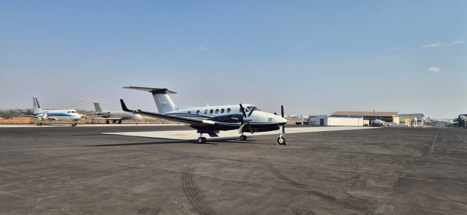 King Air 200, view 3
